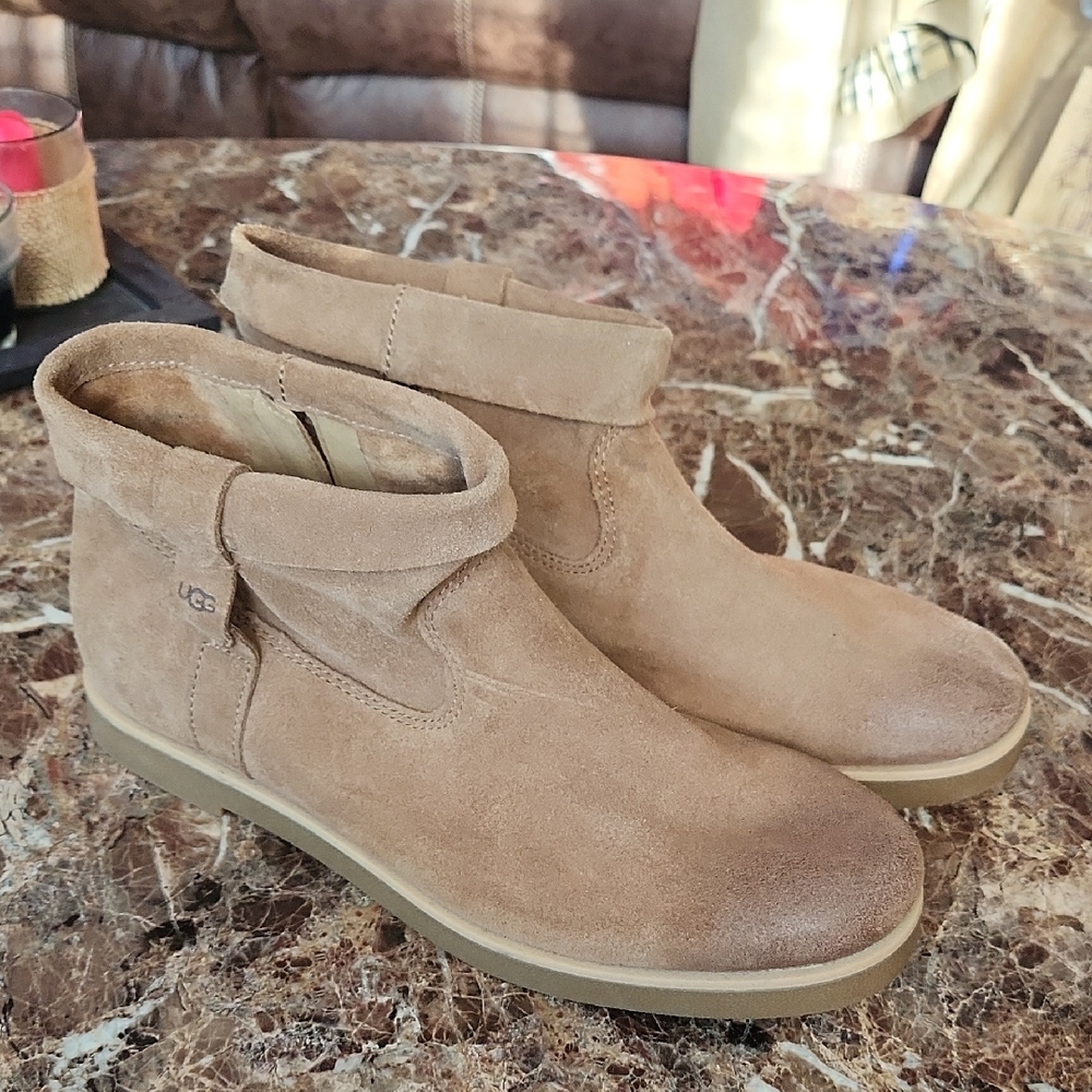UGG Women's Suede Ankle Booties in Tan